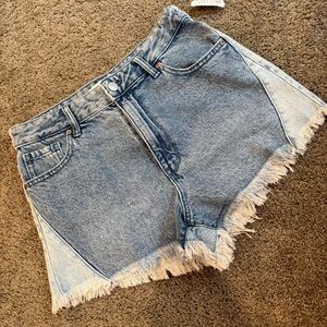 New w/ tags Pacsun Split Color Medium and Light Wash High Rise Festival Shorts